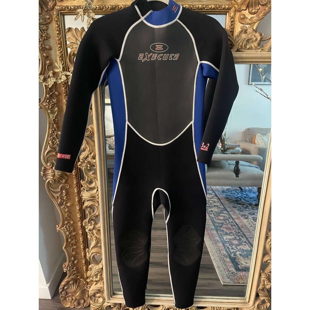 Execute Youth Full Surf Wetsuit 3/2mm sz XL